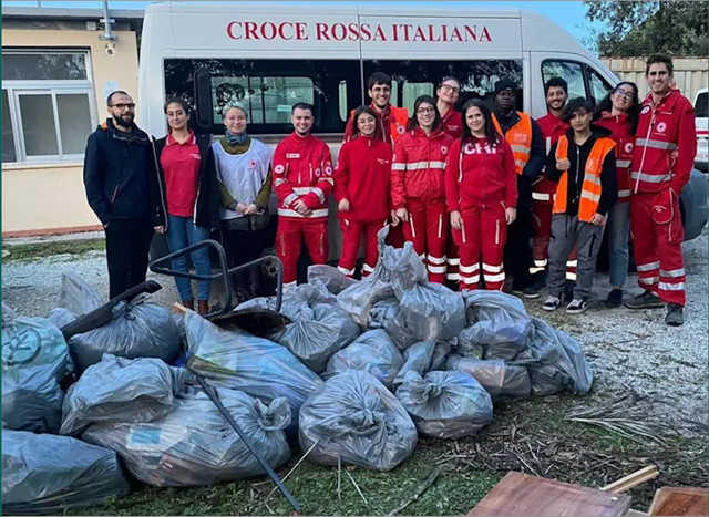 29 nov 2022 Croce Rossa e cittadini ripuliscono il Cep